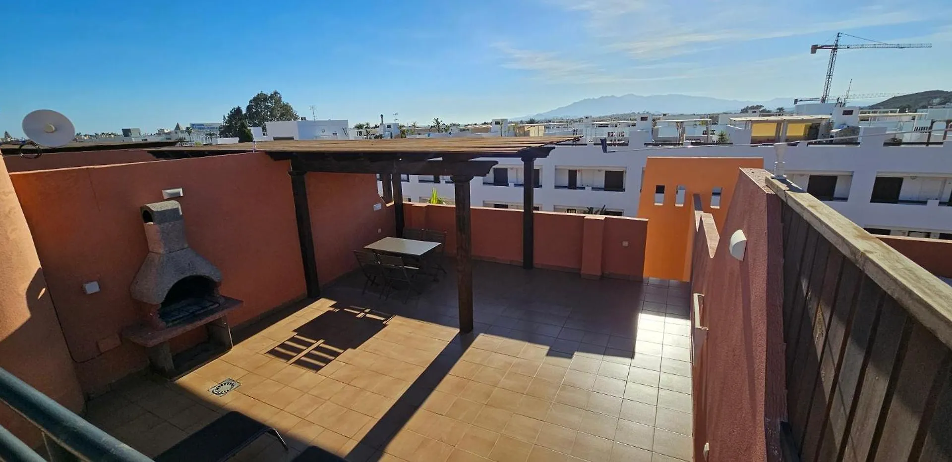Homes Of Spain, Apartamentos Paraiso Vera Playa, Ed Tahiti, Atico B De 2 Dormitorios Con Piscina Privada En Solarium Y Barbacoa, Pie De Playa Playas de Vera