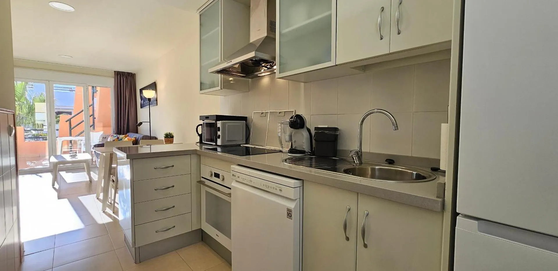 Homes Of Spain, Apartamentos Paraiso Vera Playa, Ed Tahiti, Atico B De 2 Dormitorios Con Piscina Privada En Solarium Y Barbacoa, Pie De Playa Playas de Vera شقة