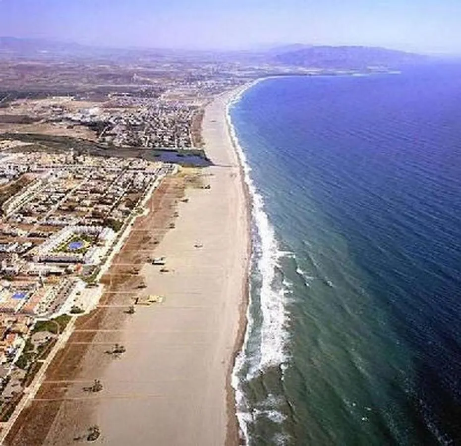Homes Of Spain, Apartamentos Paraiso Vera Playa, Ed Tahiti, Atico B De 2 Dormitorios Con Piscina Privada En Solarium Y Barbacoa, Pie De Playa Playas de Vera Daire