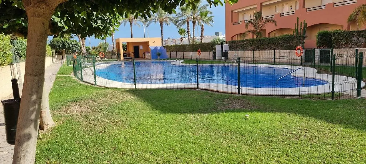 Daire Homes Of Spain, Apartamentos Paraiso Vera Playa, Ed Tahiti, Atico B De 2 Dormitorios Con Piscina Privada En Solarium Y Barbacoa, Pie De Playa Playas de Vera İspanya