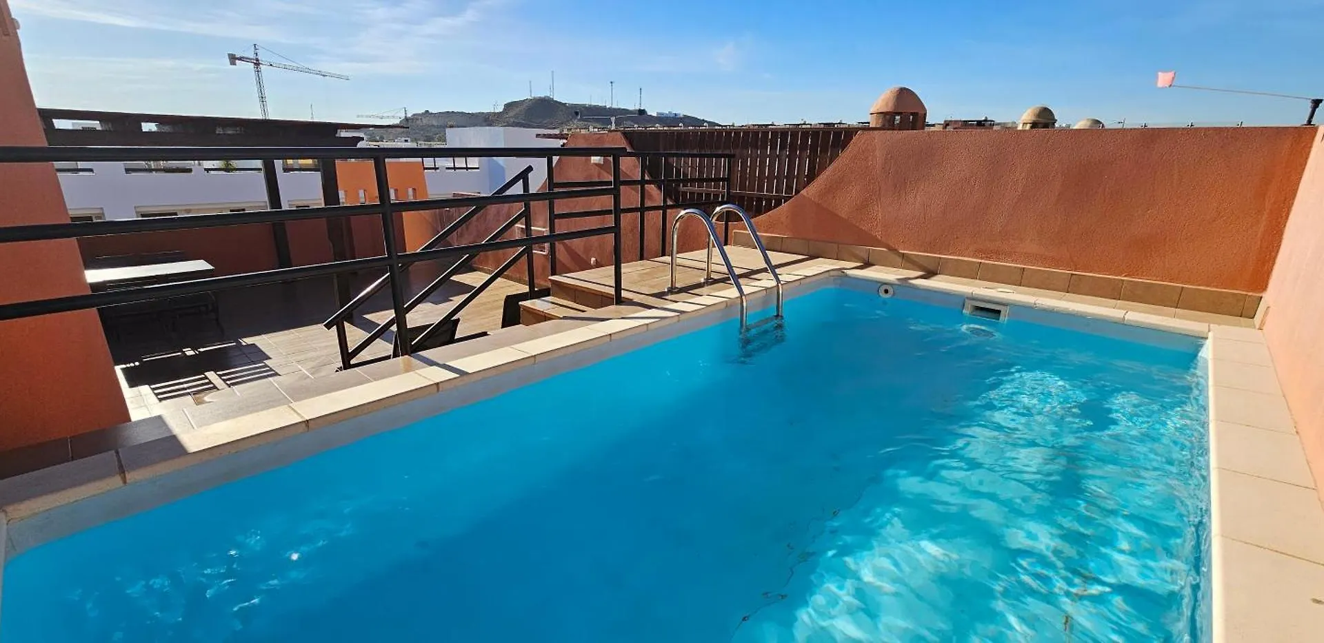 Homes Of Spain, Apartamentos Paraiso Vera Playa, Ed Tahiti, Atico B De 2 Dormitorios Con Piscina Privada En Solarium Y Barbacoa, Pie De Playa Playas de Vera